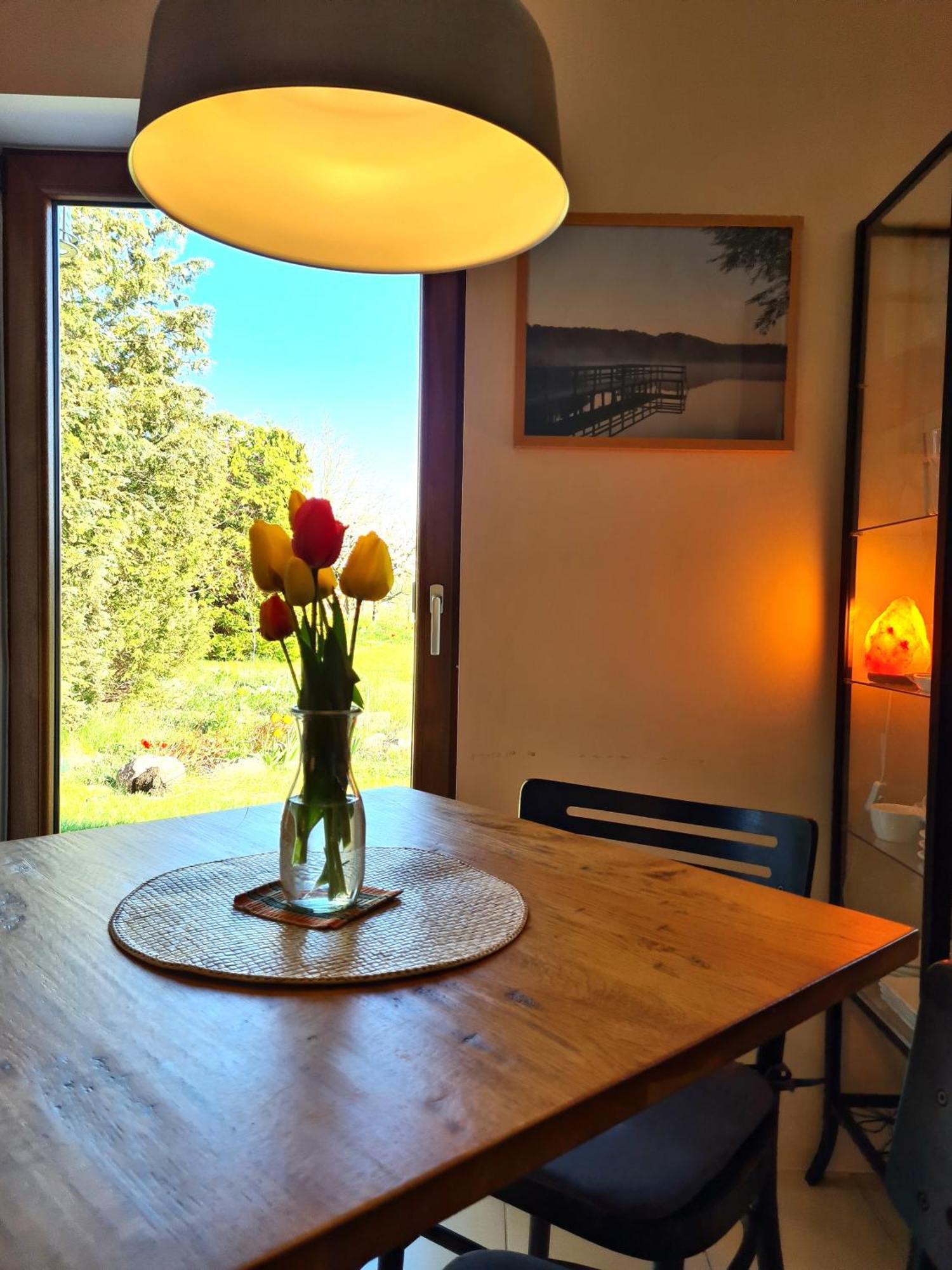 Ferienwohnung Peetsch Am See Миров Екстериор снимка